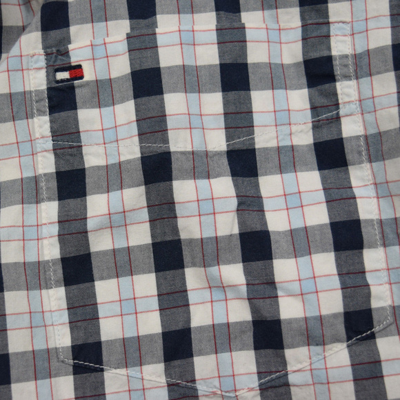 Tommy Hilfiger men"s short sleeve plaid shirt - Picture 4 of 6